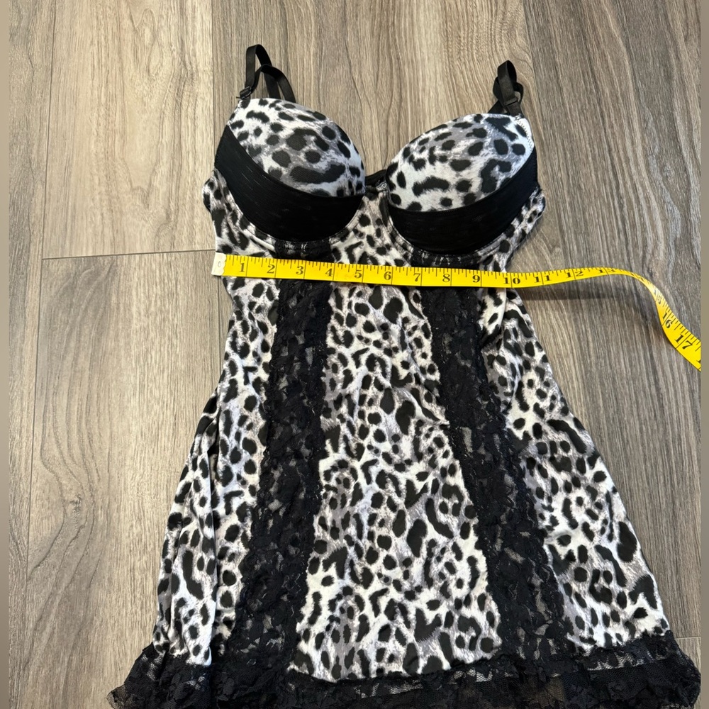 Lingerie slip with padded bra size small